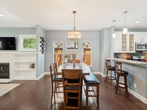 630 N Edgefield Avenue , Dallas Texas 75208