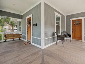 630 N Edgefield Avenue , Dallas Texas 75208