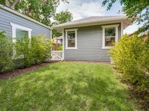 630 N Edgefield Avenue , Dallas Texas 75208