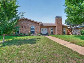 2713  Esquire Lane , Garland Texas 75044