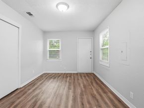 2547  Wilton Avenue , Dallas Texas 75211