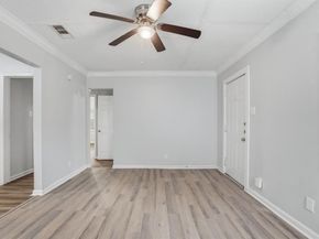 2547  Wilton Avenue , Dallas Texas 75211