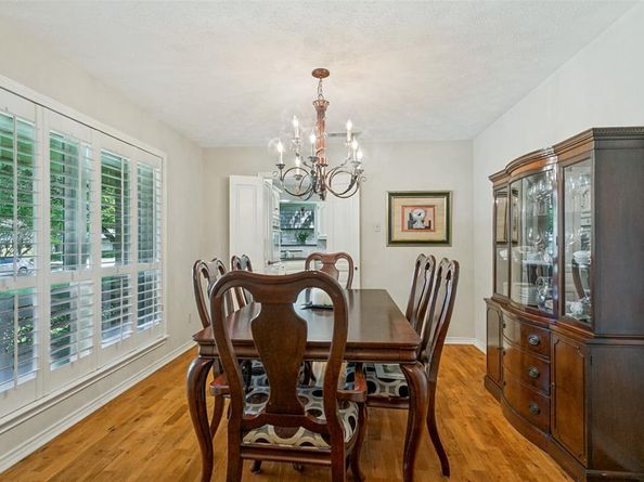 10  Lundys Lane , Richardson Texas 75080