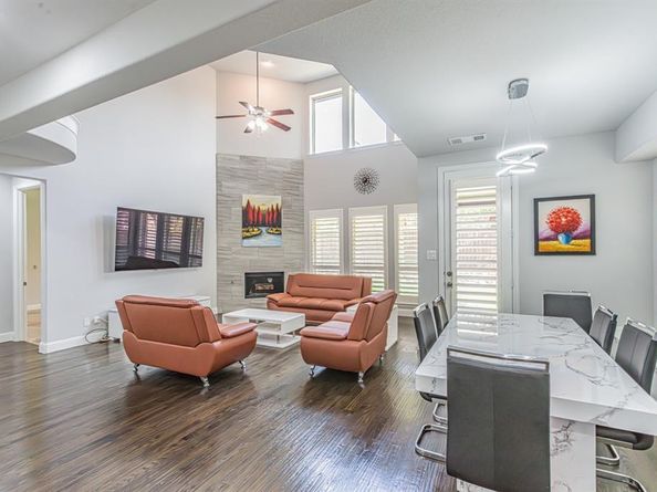 2517  Saffire Way , Lewisville Texas 75056