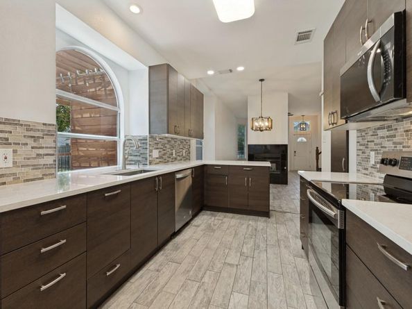 6913  Conestoga Drive , Rowlett Texas 75089