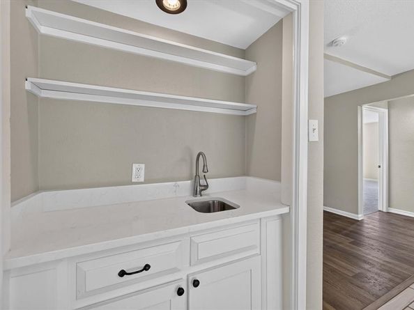 344  Woodbrook Drive , DeSoto Texas 75115