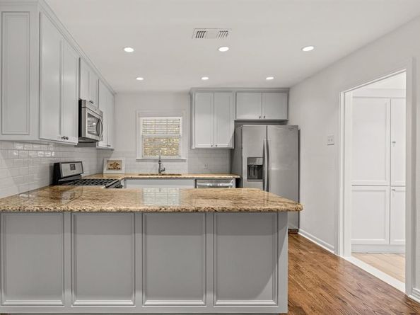 2725  Wayside Avenue , Fort Worth Texas 76110