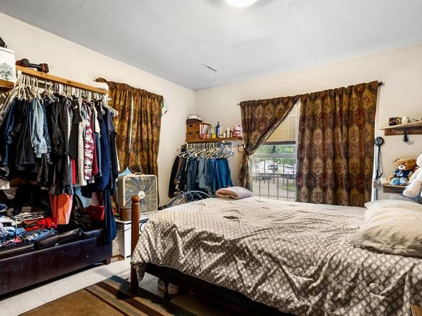 2431  Britton Drive , Dallas Texas 75216