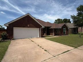 906  busby  , Cedar Hill Texas 75104