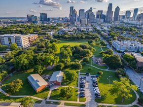 1500  Pecos Street  12, Dallas Texas 75204