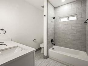 830 E Powell Avenue , Fort Worth Texas 76104
