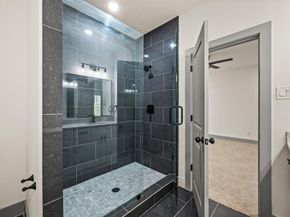 830 E Powell Avenue , Fort Worth Texas 76104