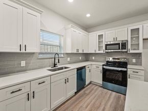 830 E Powell Avenue , Fort Worth Texas 76104