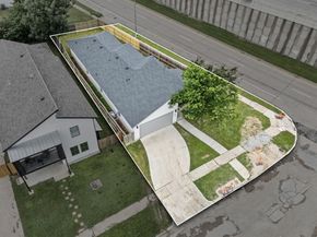 830 E Powell Avenue , Fort Worth Texas 76104
