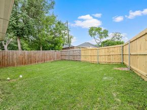 830 E Powell Avenue , Fort Worth Texas 76104
