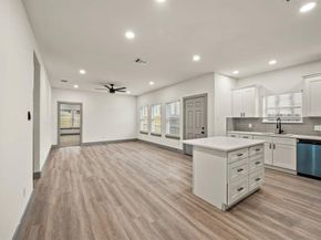 830 E Powell Avenue , Fort Worth Texas 76104