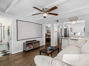 4816  Amesbury   127, Dallas Texas 75206