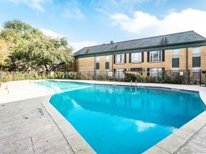 4816  Amesbury   127, Dallas Texas 75206