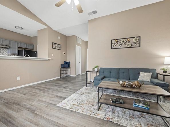 4113  Esters Road  609, Irving Texas 75038