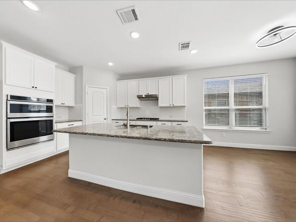 1513  Tumbleweed Trail , Northlake Texas 76226