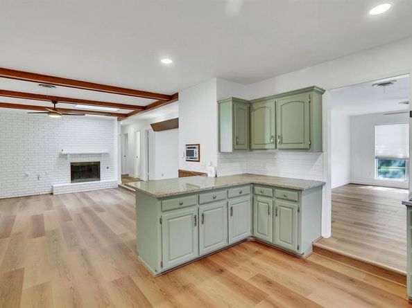 5912  Lubbock Avenue , Fort Worth Texas 76133