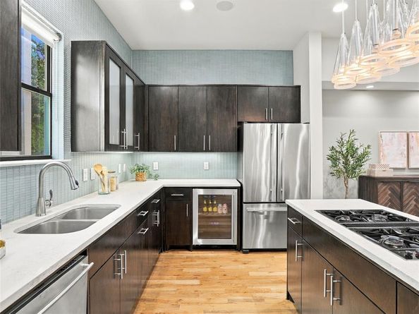 4618  Cedar Springs Road  B, Dallas Texas 75219