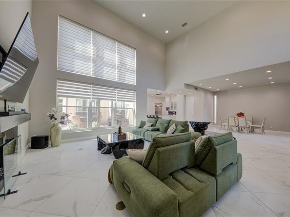 6604  Myrtle Beach Drive , Plano Texas 75093