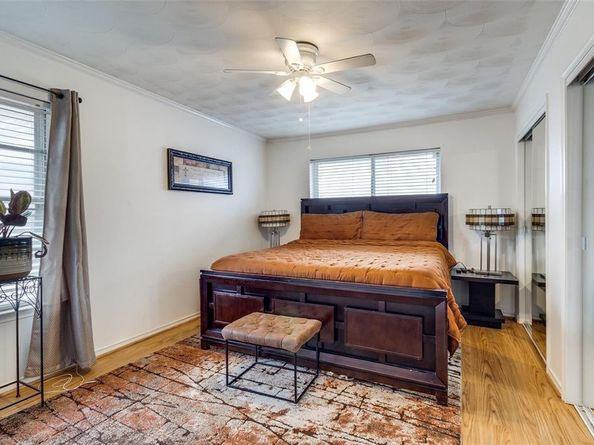 11315-11317  Lochwood Boulevard , Dallas Texas 75218