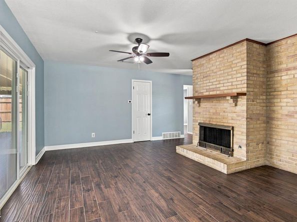 6909  Sandalwood Lane , Fort Worth Texas 76116