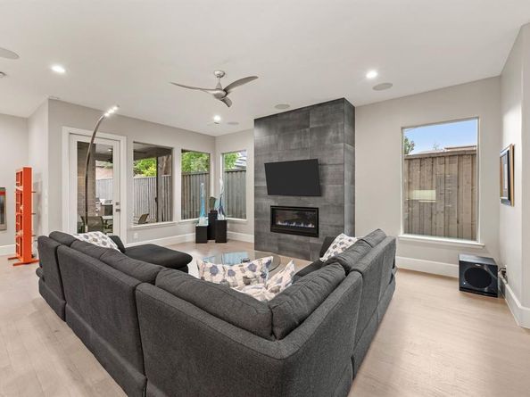 6811  Del Norte Lane , Dallas Texas 75225