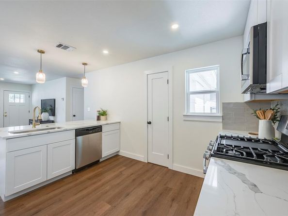 10618  Cotillion Drive , Dallas Texas 75228