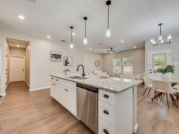 2512  Sheraton Drive , Fort Worth Texas 76105