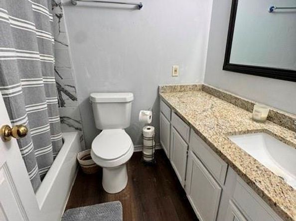 2411  Northlake Court , Irving Texas 75038