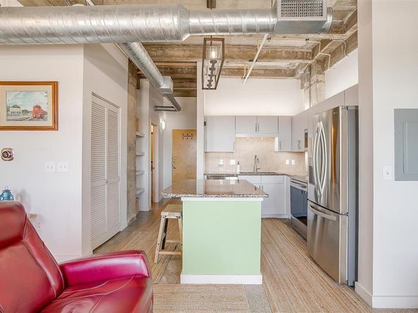 221 W Lancaster Avenue  5003, Fort Worth Texas 76102