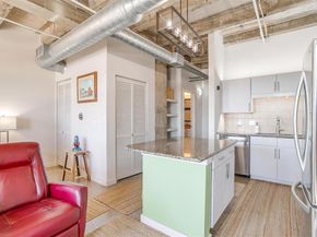 221 W Lancaster Avenue  5003, Fort Worth Texas 76102