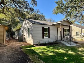 3313  Pueblo Trail , Lake Worth Texas 76135