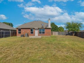 1210  Mule Deer Drive , Arlington Texas 76002