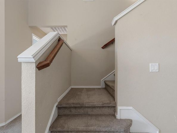 1210  Mule Deer Drive , Arlington Texas 76002