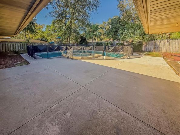 1210  Mule Deer Drive , Arlington Texas 76002