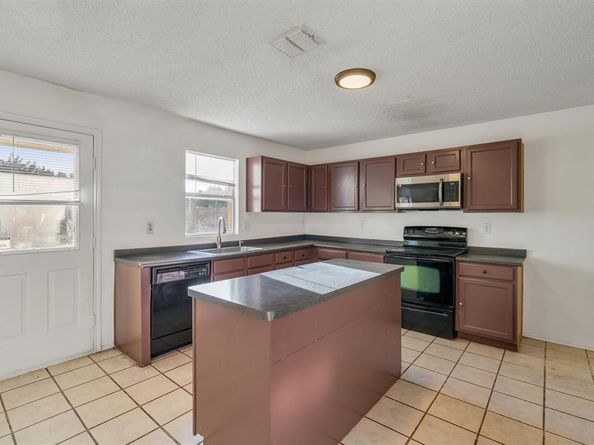 768  Lovern Street , Cedar Hill Texas 75104