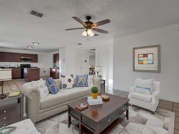 768  Lovern Street , Cedar Hill Texas 75104