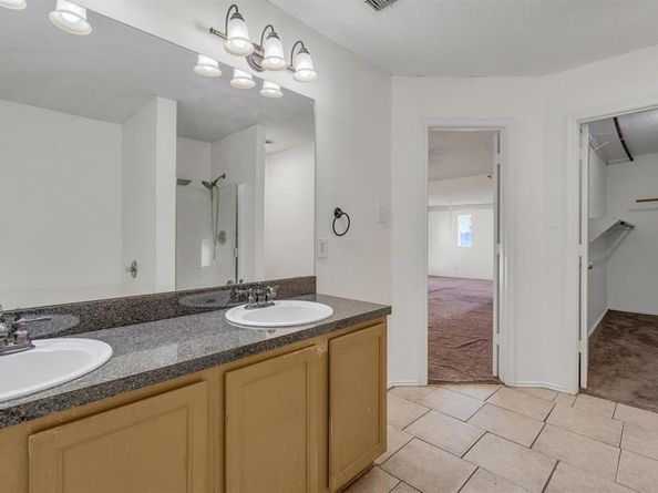 768  Lovern Street , Cedar Hill Texas 75104