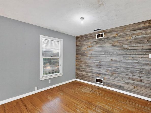 7341  Ravehill Lane , Dallas Texas 75227