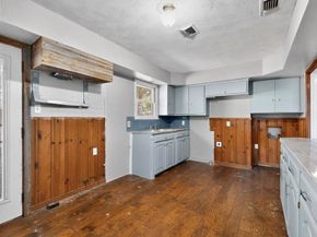 7341  Ravehill Lane , Dallas Texas 75227