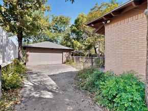 7341  Ravehill Lane , Dallas Texas 75227