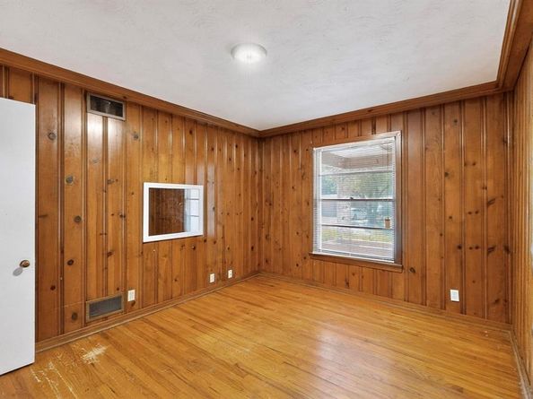 7341  Ravehill Lane , Dallas Texas 75227