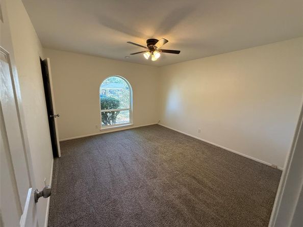 1409  High Ridge Road , Benbrook Texas 76126