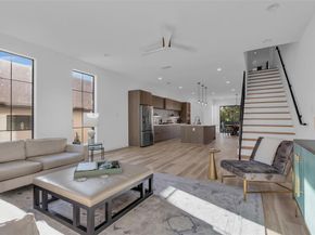 2339  Hondo Avenue , Dallas Texas 75219