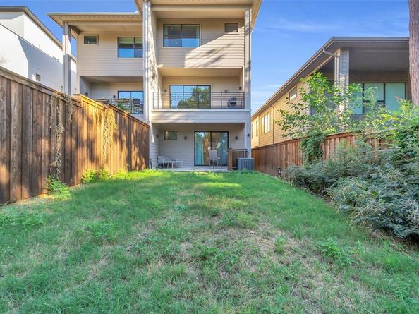 2339  Hondo Avenue , Dallas Texas 75219