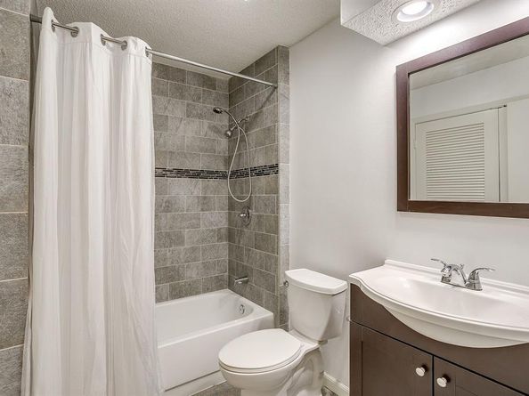 1206  Riverchase Lane  251, Arlington Texas 76011